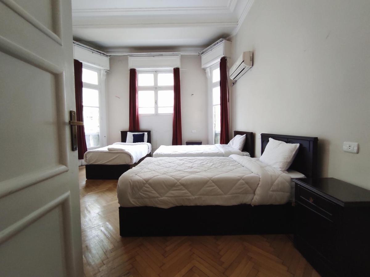 Hostel Travelers House *