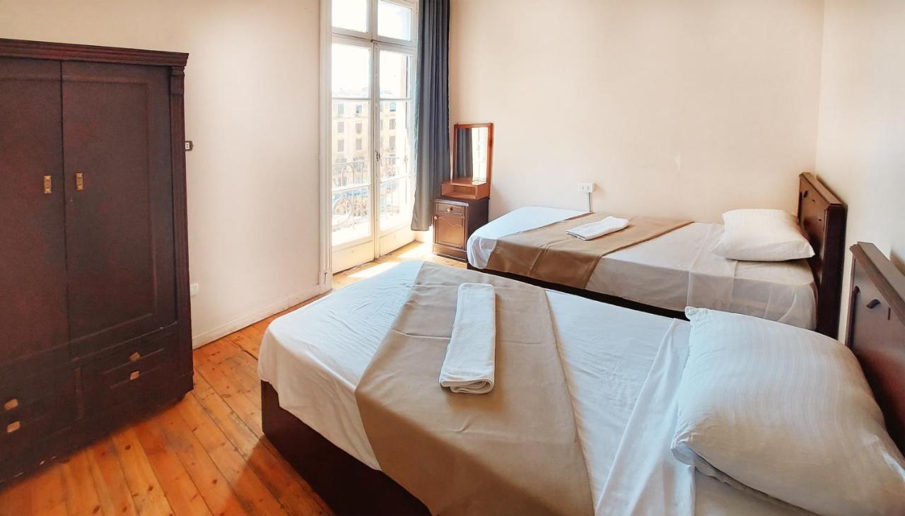 Travelers Dorm House Auberge de jeunesse *